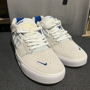 Nike SB Ishod Wair skateboarding shoe in Summit White/Game Royal size 10